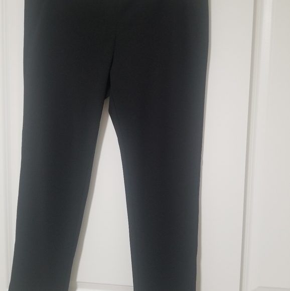 Black pants - Picture 2 of 5